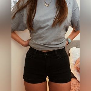 Black Highwaisted “Shortie” Levi’s Shorts